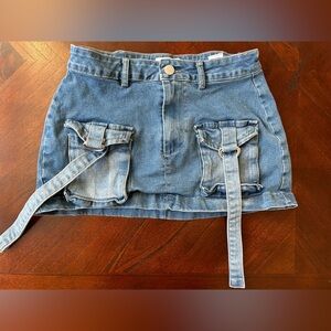 RISE Denim Mini Skirt with Buckle Details SIZE 5
